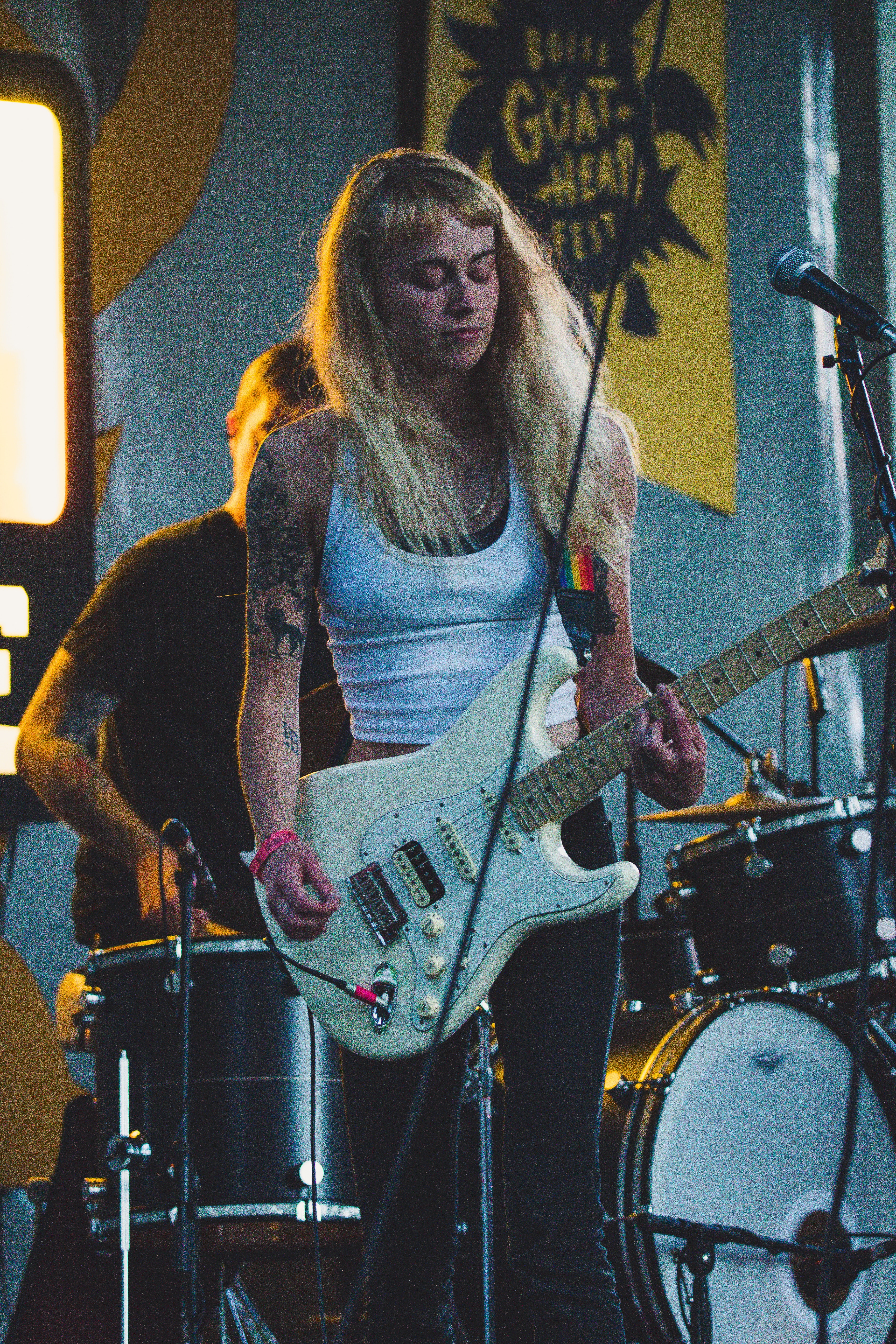 adult-artist-band-1309239